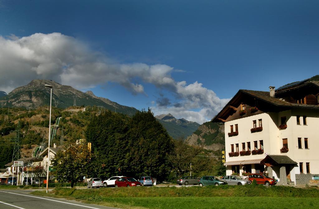 Hotel Edelweiss Villeneuve Exterior foto